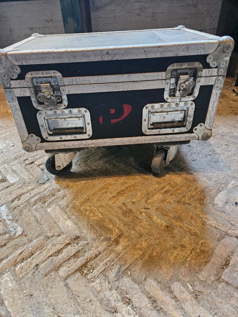2x lier met ketting in kist, Ophalen, Gebruikt