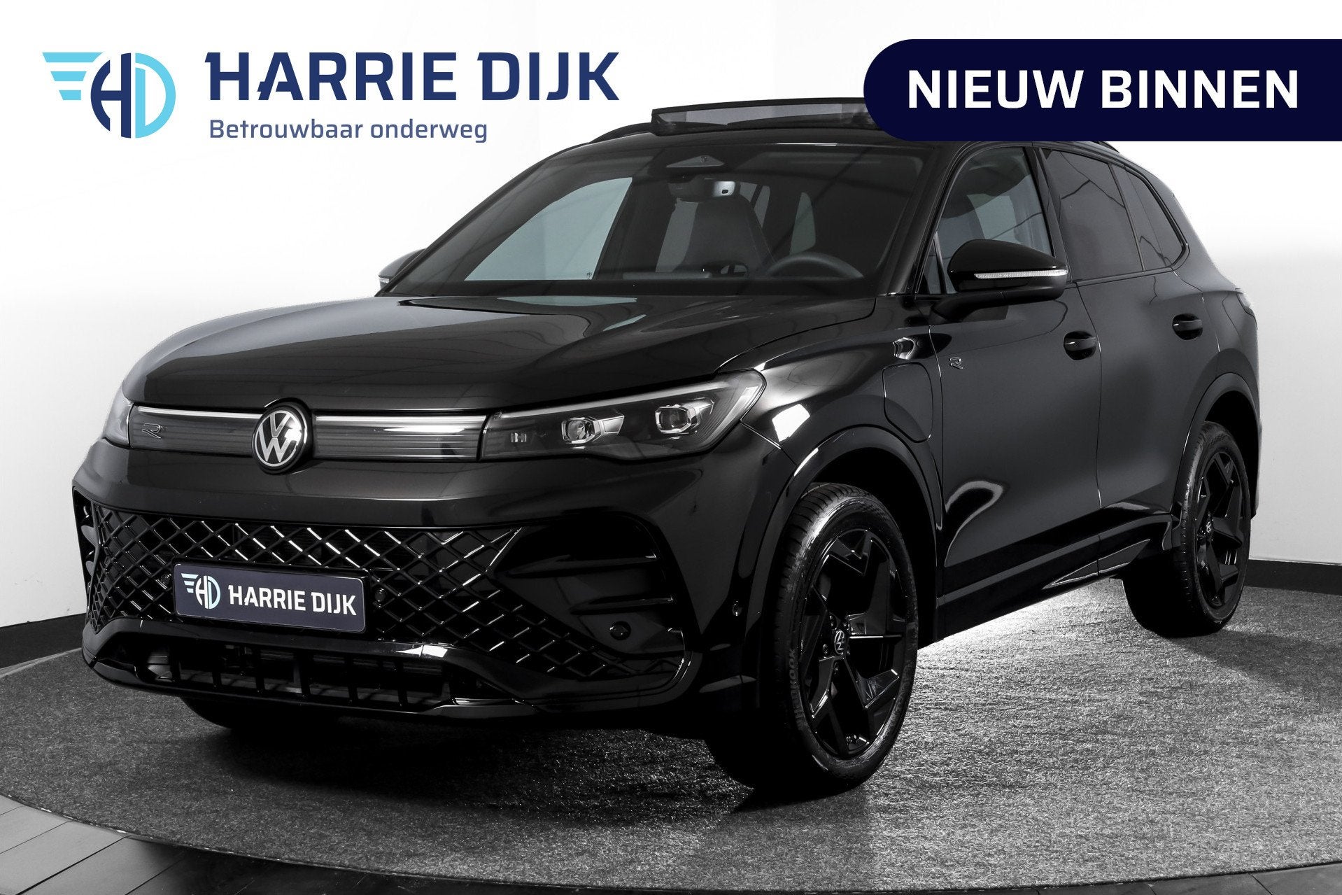 Volkswagen Tiguan 1.5 eHybrid 272 PK R-Line | Black Style |, 12 maanden, Stof, 4 cilinders, Zwart