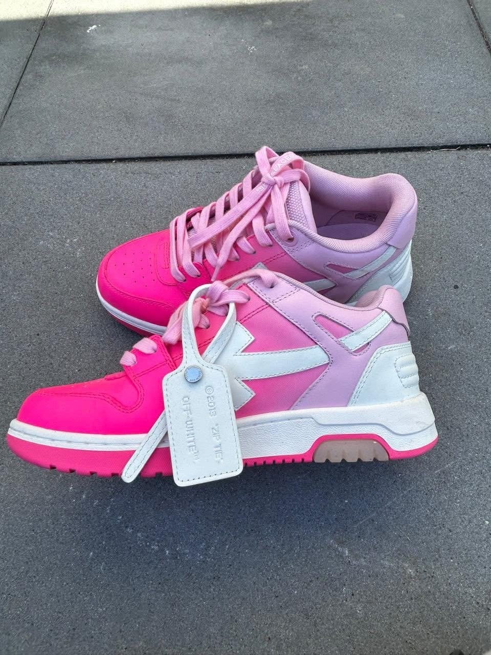 Off-White Sneakers Roze - Maat 38 - Zo goed als nieuw, Ophalen of Verzenden, Zo goed als nieuw, Roze, Sneakers of Gympen