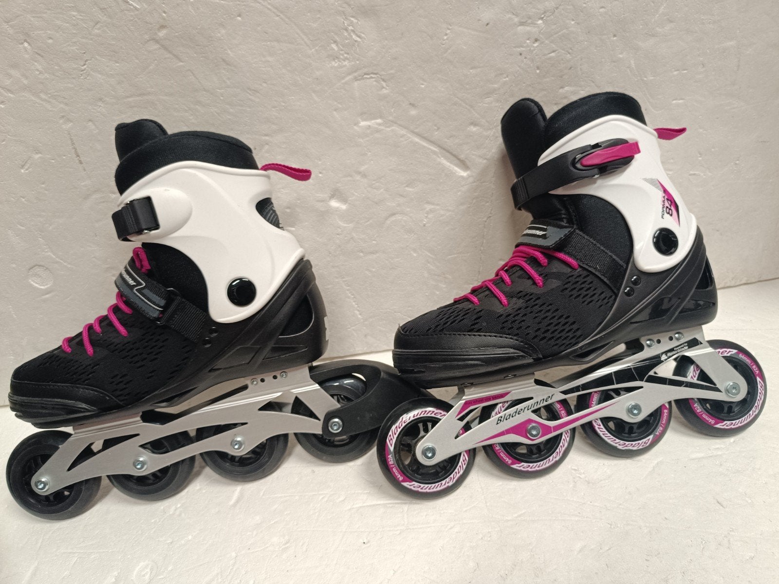 Bladerunner  rollerblade skates maat 39 (25cm) nieuwstaat, Ophalen of Verzenden, Zo goed als nieuw, Inline skates 4 wielen