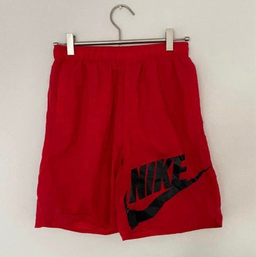 Zwembroek nike, 158-170 / XL rood, Verzenden, Sport- of Zwemkleding, Zo goed als nieuw, Nike
