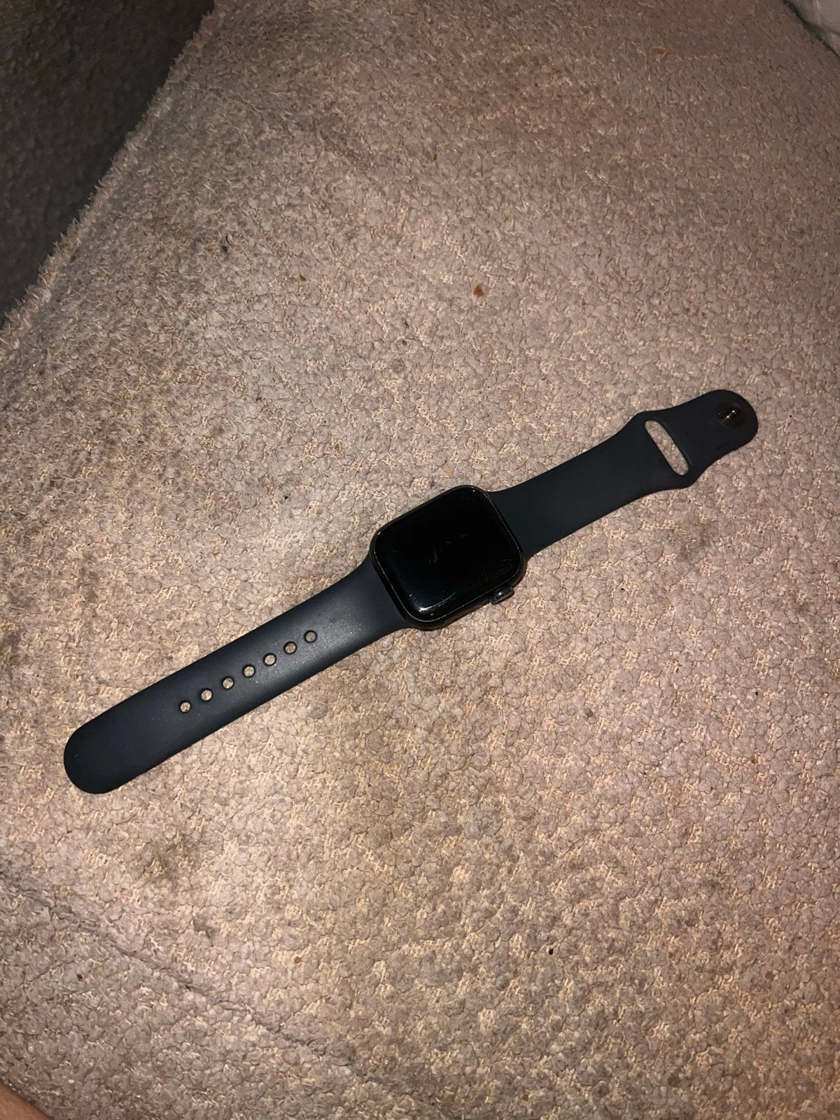 Apple Watch Series 8 (40mm) - Zwart, Afstand, Zwart, IOS, Ophalen of Verzenden