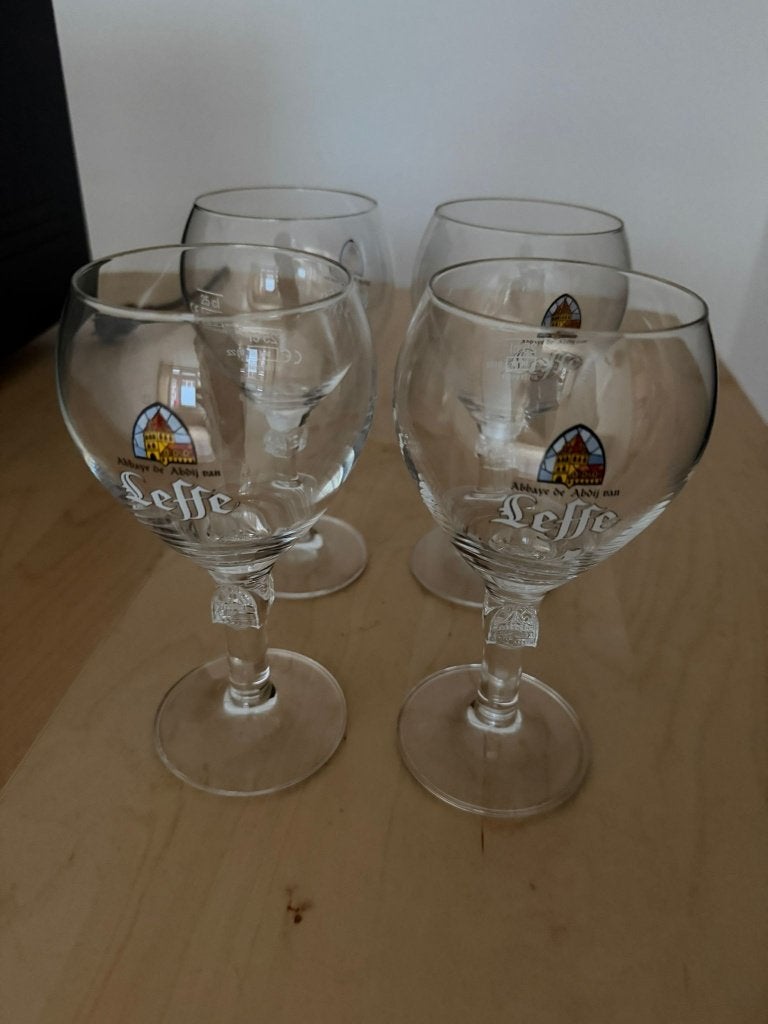 4 bierglazen Leffe, Verzamelen, Ophalen, Zo goed als nieuw, Glas of Glazen, Overige merken