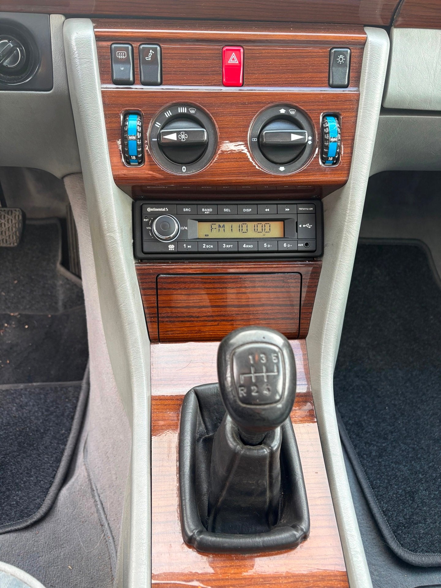 Mercedes-Benz 200-500 (W124) 230 E, foto 9