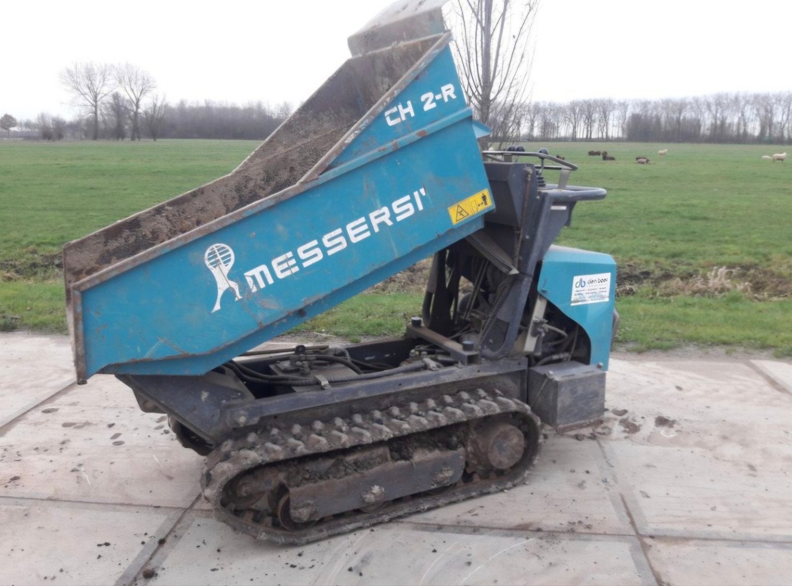 rups dumper te huur, Ophalen