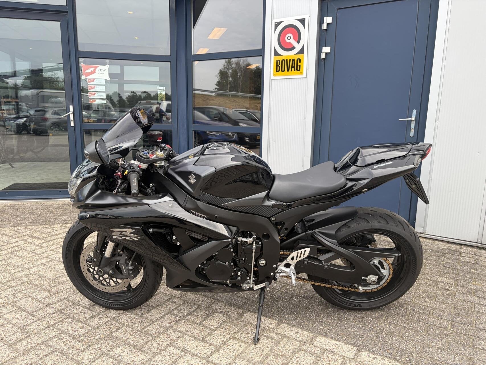 Suzuki GSX R 750 zwart slechts 30 dkm, Motoren, Motoren | Suzuki, 300 Takatsuka-Cho, Chuo-ku, Hamamatsu-shi, Shizuoka, Bedrijf