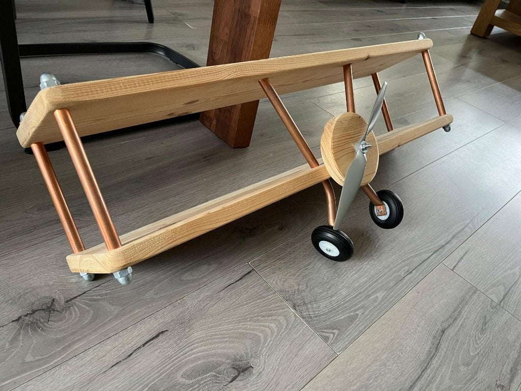 Wandplank van steigerhout (vliegtuig), Ophalen, Zo goed als nieuw