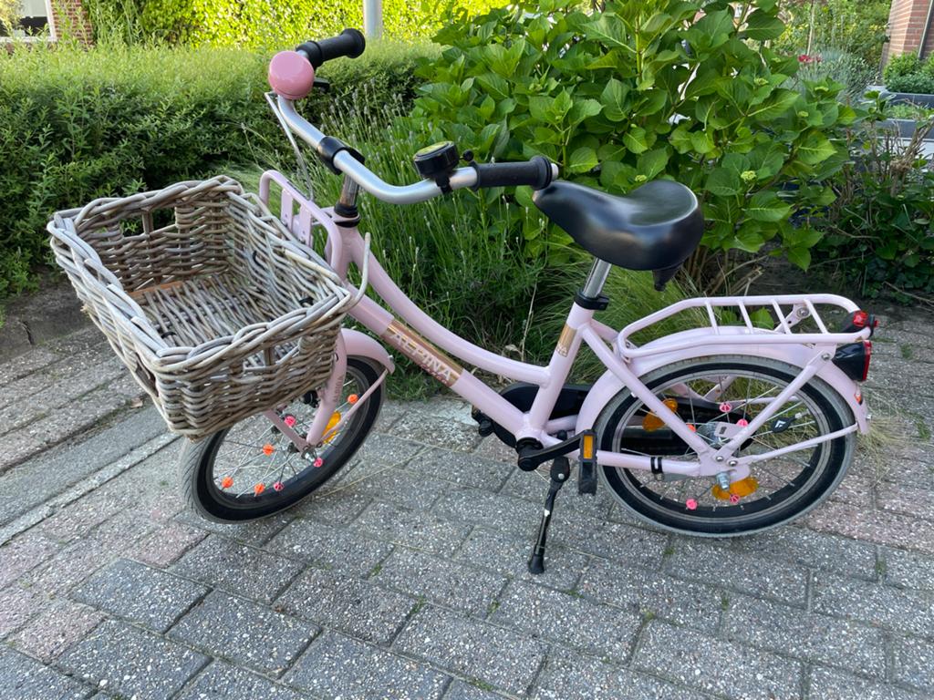 Roze kinderfiets met mandje - 16 inch - alpina, Ophalen, Terugtraprem, Gebruikt, Handrem