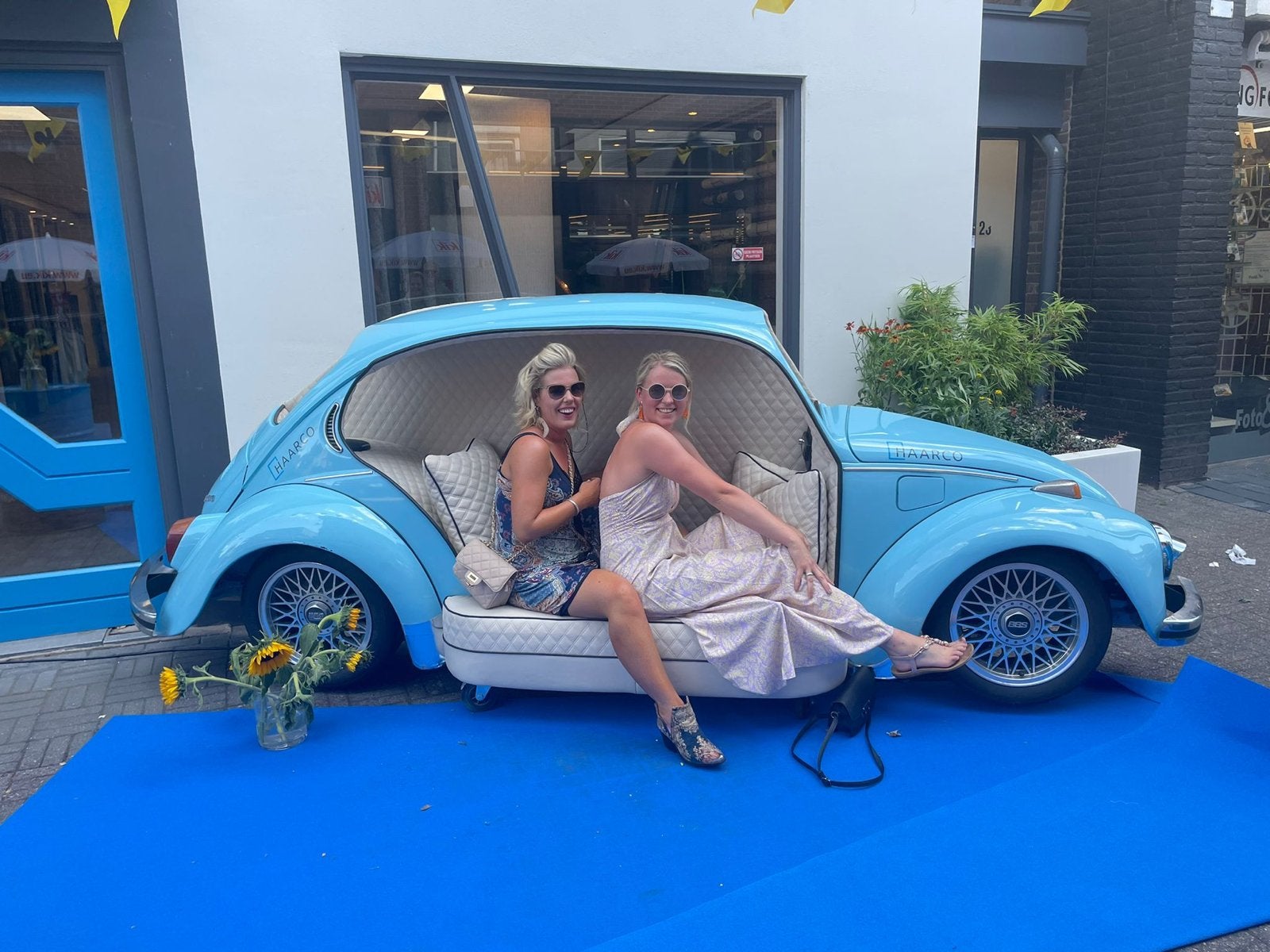 Unieke Volkswagen Kever bank - Blikvanger voor elke ruimte, Ophalen