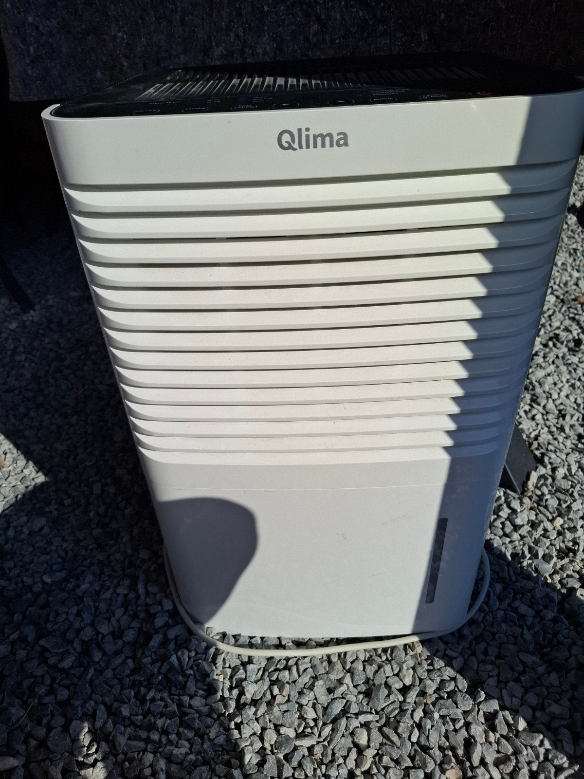 Qlima ontvochtiger - Ideaal voor vochtige ruimtes, Ophalen, Gebruikt, Minder dan 60 m³, Timer