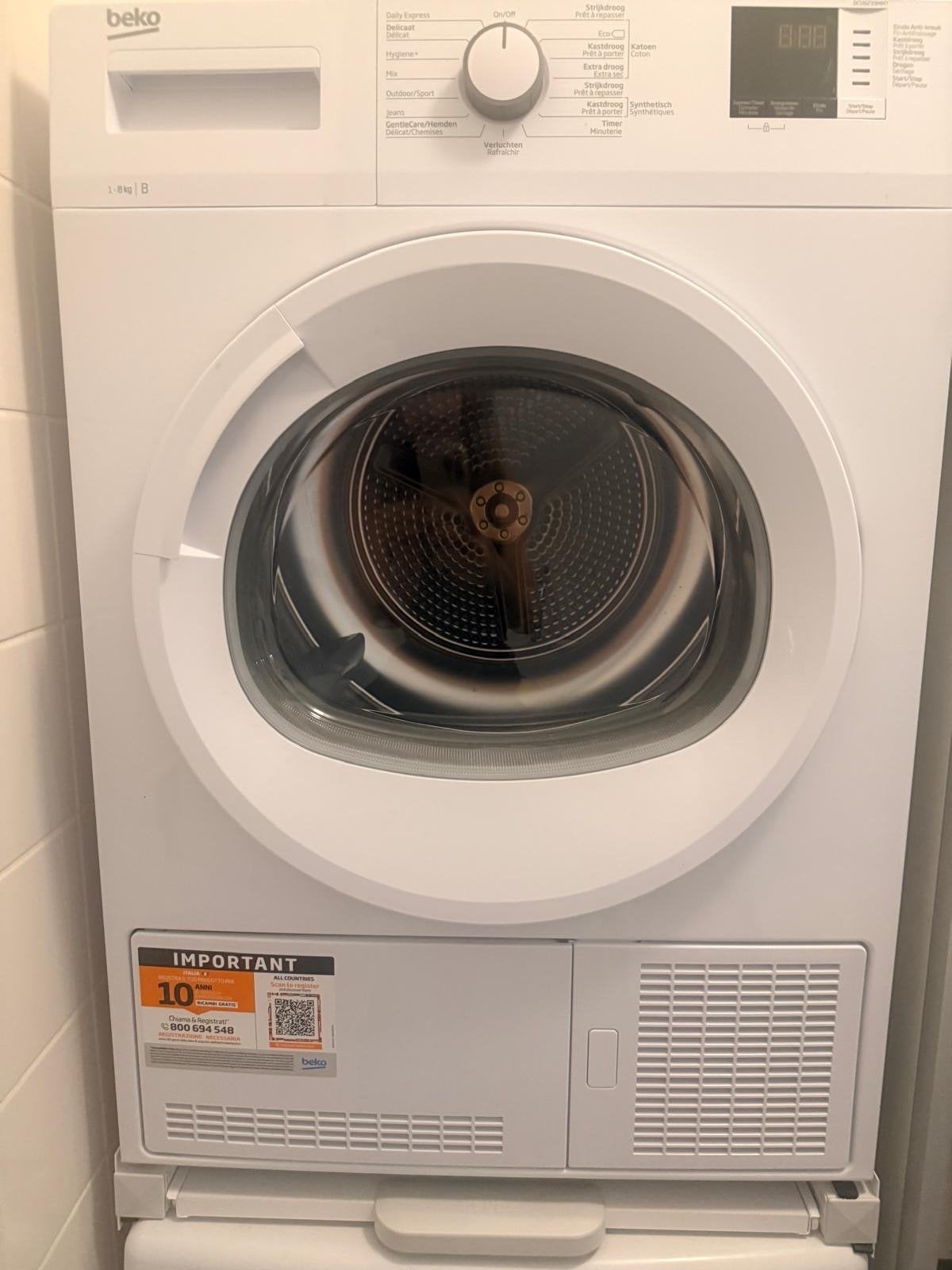 Beko DCUB233MT Condensdroger 8kg - Zo goed als nieuw, 8 tot 10 kg, Ophalen of Verzenden, Zo goed als nieuw, Voorlader