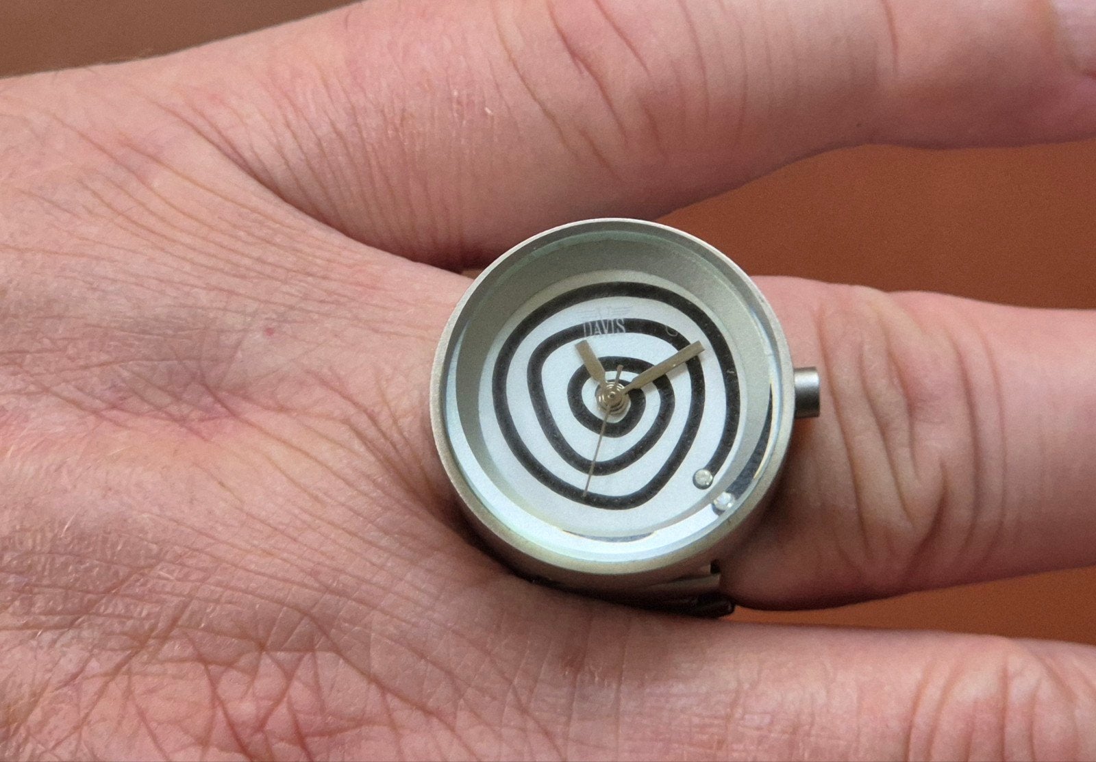 Davis Spiral ringhorloge, Gebruikt, Ophalen of Verzenden, Dame, Zilver