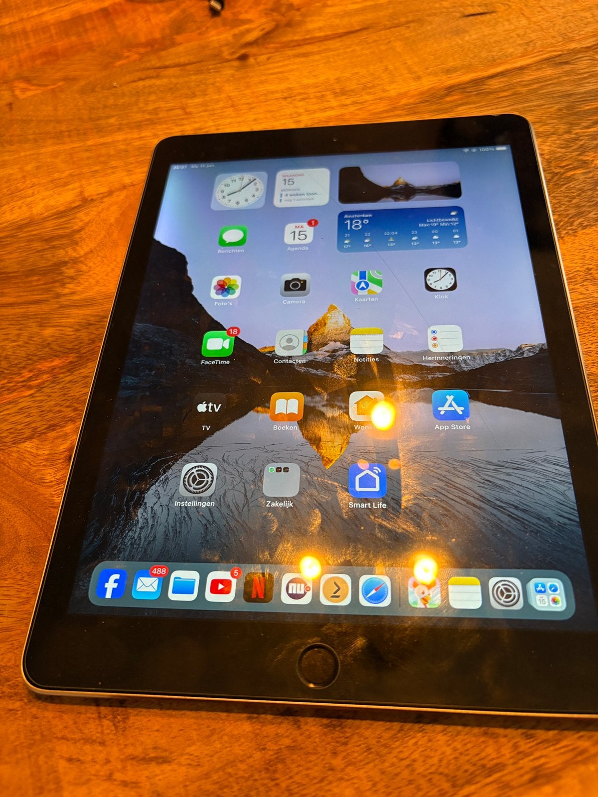 iPad Air 2 32GB WiFi + hoesje, doos en kabel – lichte barst, Computers en Software, Apple iPads, Gebruikt, Apple iPad, Wi-Fi, 10 inch