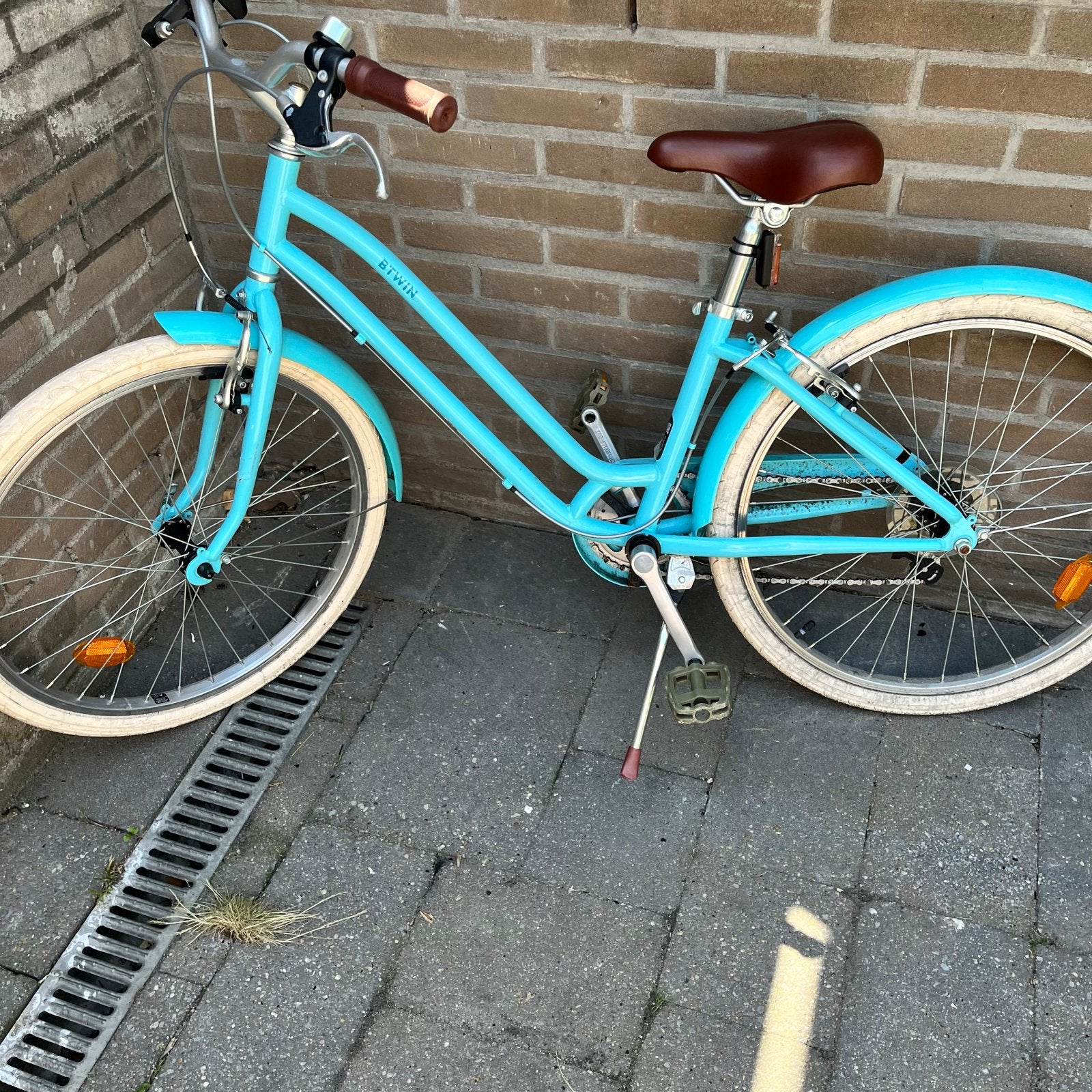 Btwin stadsfiets, turquoise, 24 inch, lage instap, Velgrem, Minder dan 47 cm, Ophalen, Overige merken