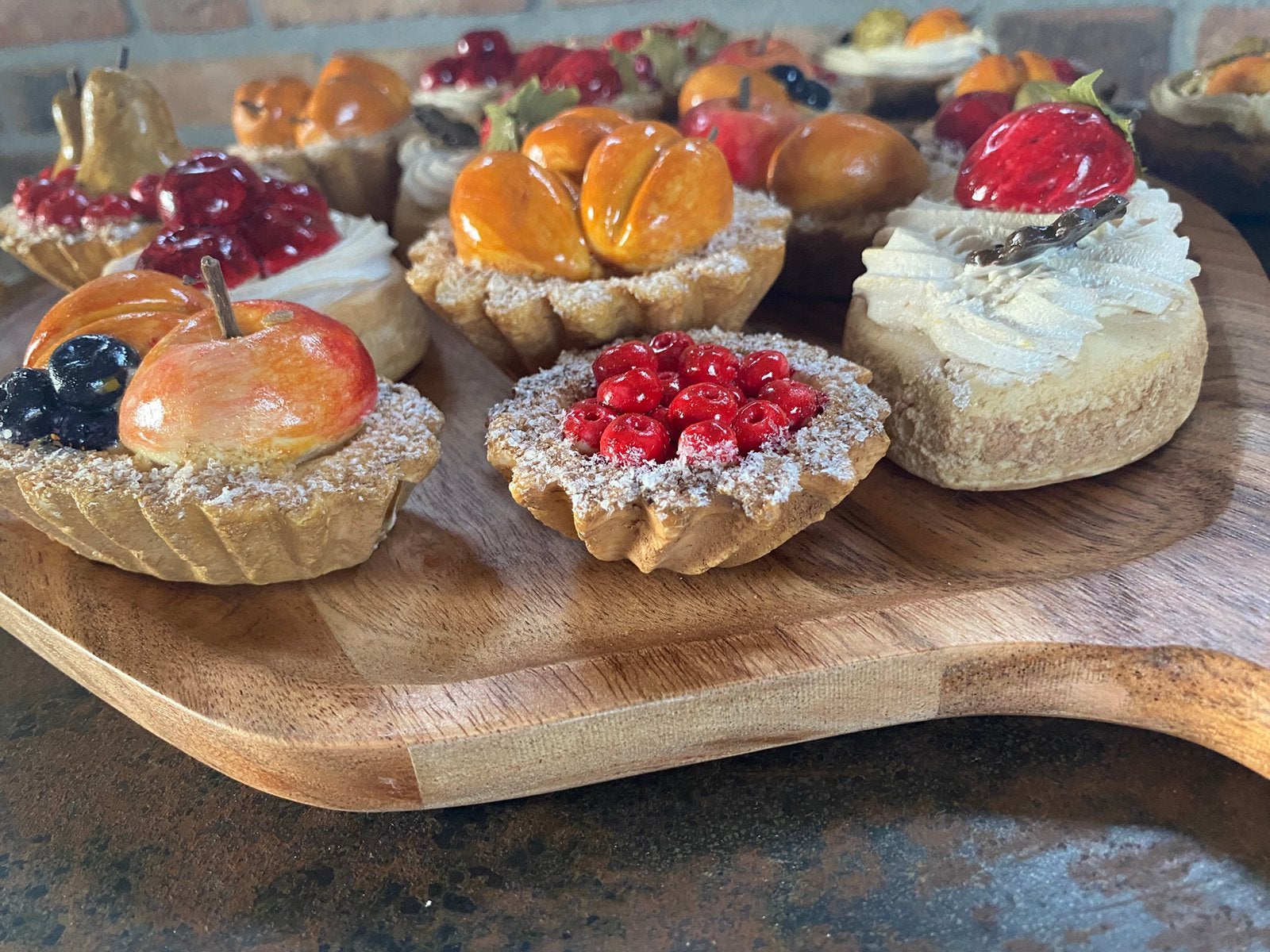Decoratie gebakjes/ petit fours , diverse, Ophalen of Verzenden, 25 tot 50 cm, Minder dan 100 cm