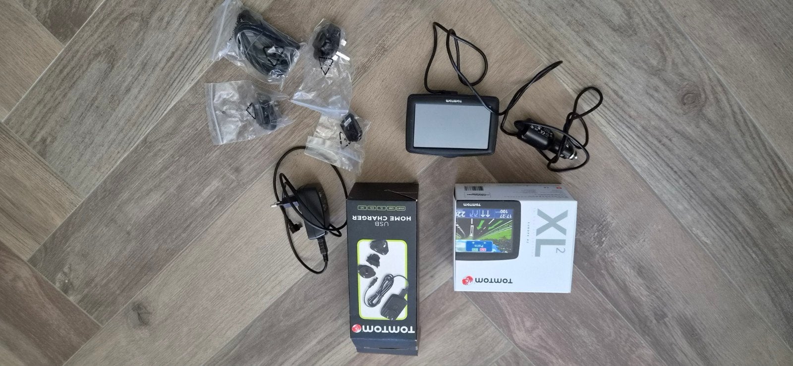 TomTom XL 2 navigatiesysteem met accessoires, Ophalen of Verzenden, Zo goed als nieuw