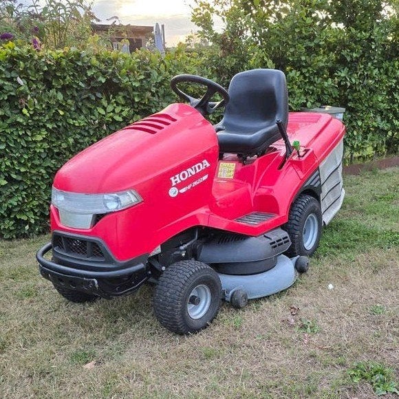 honda hf 2622 zitmaaier 22 pk 2018  122 maaidek hydrostaat, Ophalen, Gebruikt, Opvangbak, 120 cm of meer