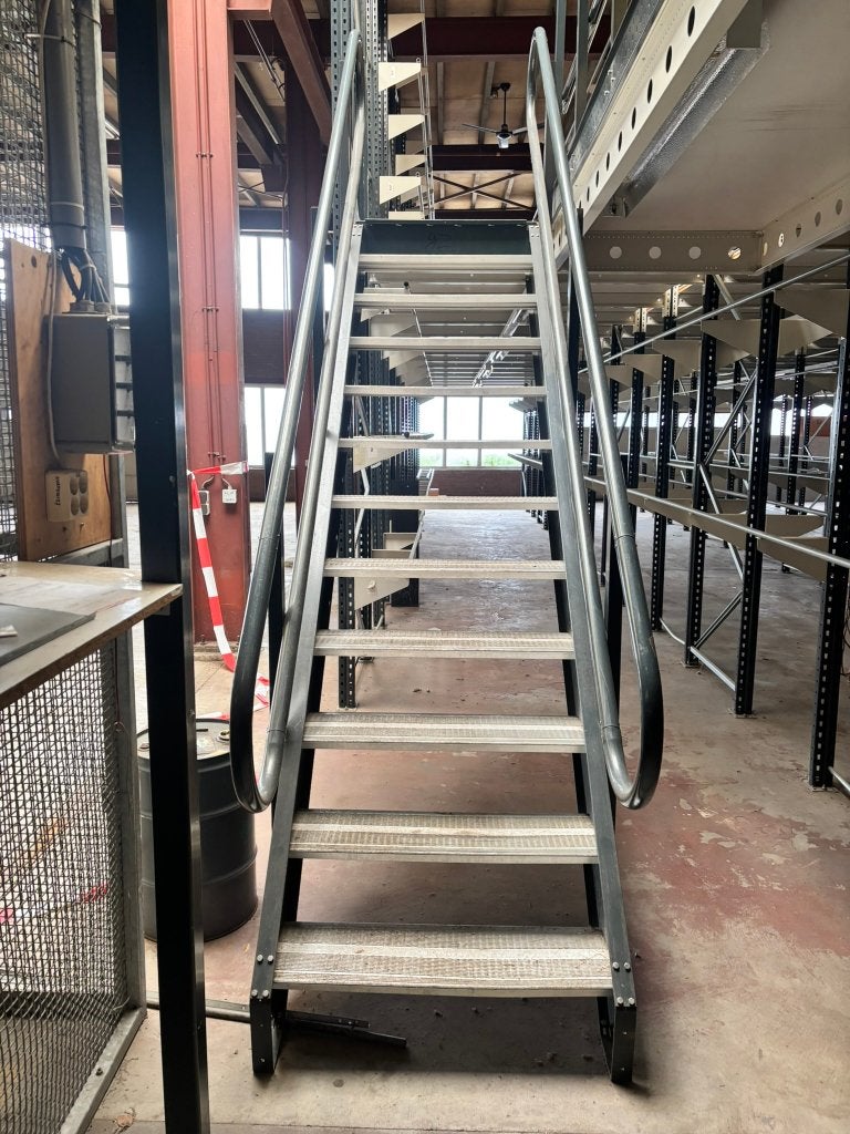 2 stuks SAPA aluminium steektrap 250 cm | dubbele leuning, Ophalen, Gebruikt, Trap, 2 tot 4 meter