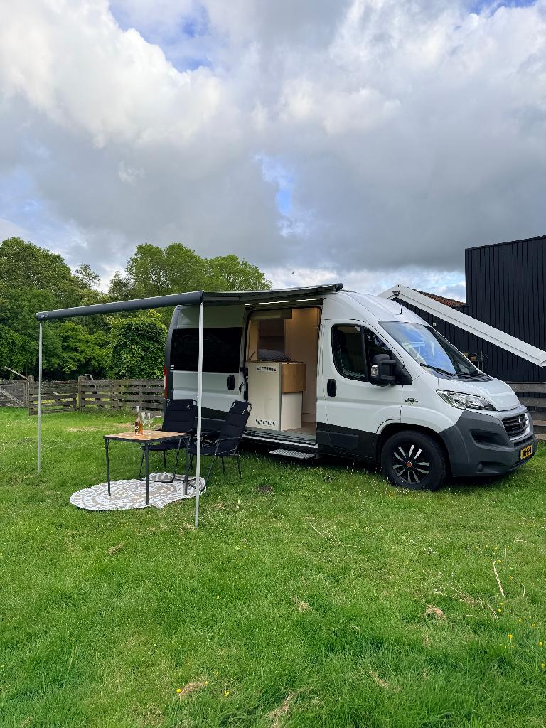 Luxe Fiat Ducato Camperbus Off-Grid | Luchtvering | Vast Bed, Caravans en Kamperen, Campers, Chemisch toilet, Fiat, Tot en met 2