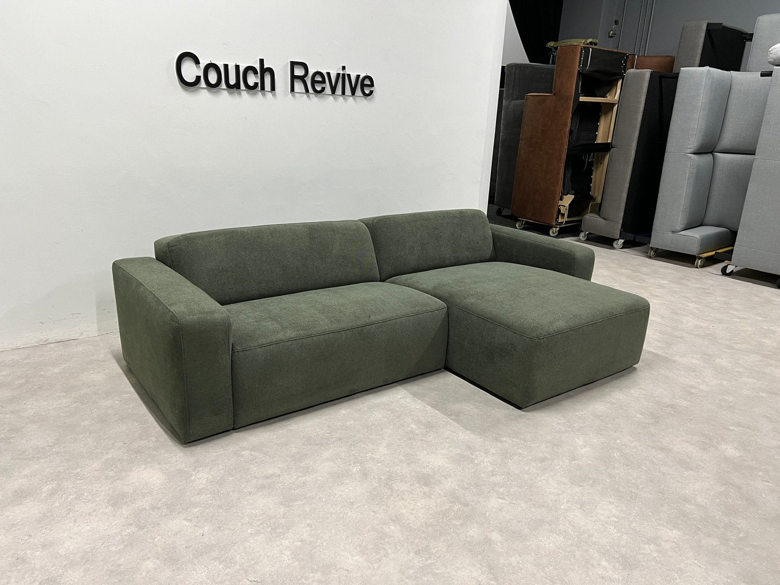 Nieuwe groene hoekbank 270x155 | GRATIS LEVERING, Huis en Inrichting, Banken | Bankstellen, -, Verzenden, -, Zo goed als nieuw