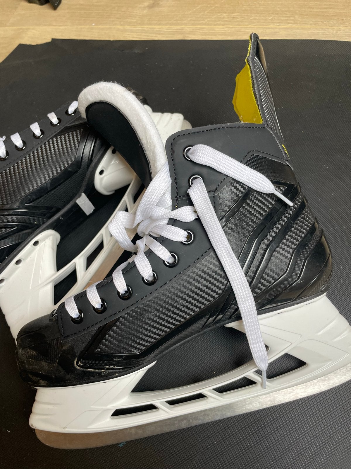 Bauer Supreme S23 ijshockey schaatsen maat 43, Ophalen of Verzenden, Zo goed als nieuw, Schaatsen