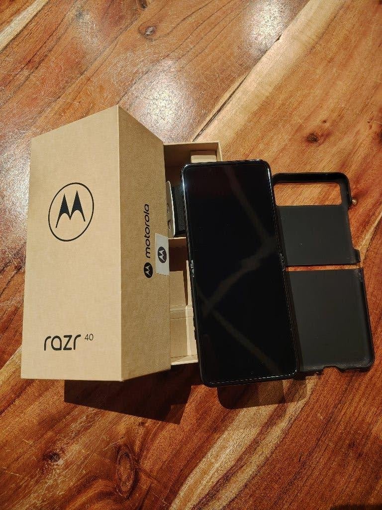 Motorola Razr 40 gloednieuw scherm, Touchscreen, Inklapmodel, Ophalen of Verzenden, Zo goed als nieuw
