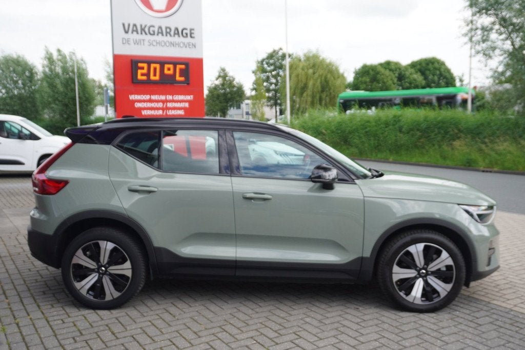 Volvo XC40 Recharge Core 70 kWh / Carplay / Camera / Stuur e, Stof, Zwart, 90 €/maand, SUV of Terreinwagen