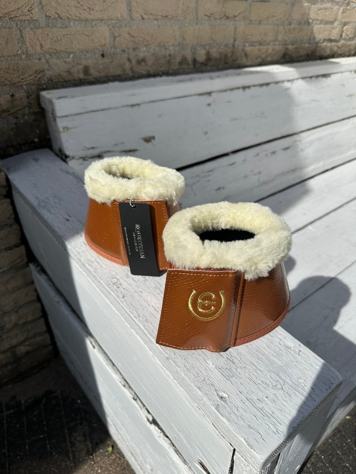 Equestrian Stockholm springschoenen Bronze Gold Large, Springschoenen, Inclusief hoes, Nieuw, Ophalen of Verzenden