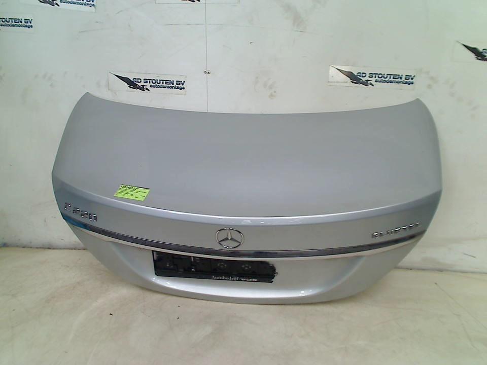 Achterklep Mercedes-Benz C (W205) (2014-02/2018-05), Gebruikt, Mercedes-Benz AG, Mercedes-Benz, Mercedesstraße 120, Stuttgart 70372, , Duitsland