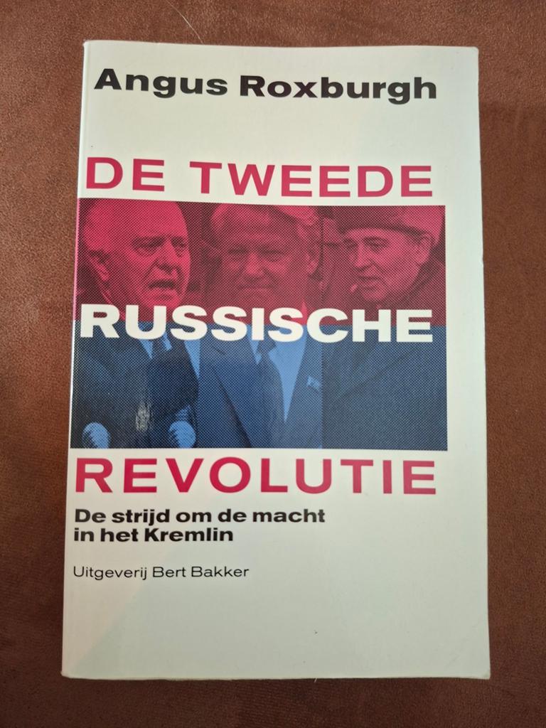 Roxburgh - Tweede russische revolutie, Ophalen of Verzenden, Gelezen, Roxburgh