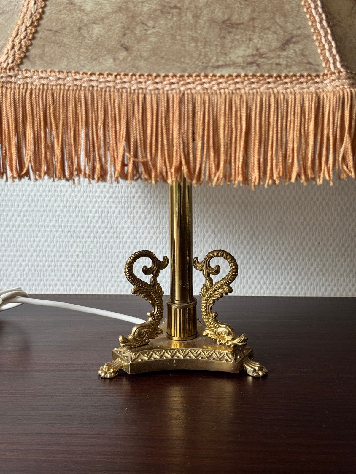 Prachtige Vintage Tafellamp met Koperen Vissen en Kap, Ophalen of Verzenden, Gebruikt, Metaal, Minder dan 100 cm