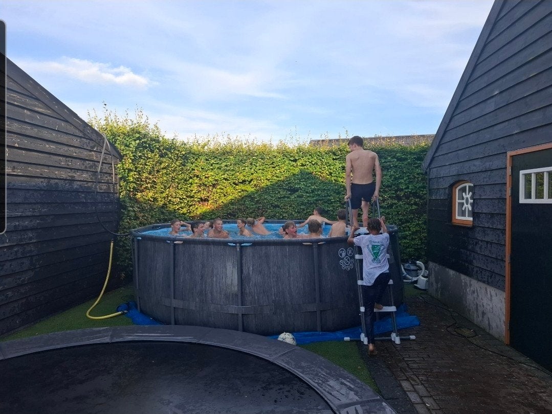 Intex zwembad - Ø 457x122, zandfilterpomp + zoutwatersysteem, Ophalen, Gebruikt