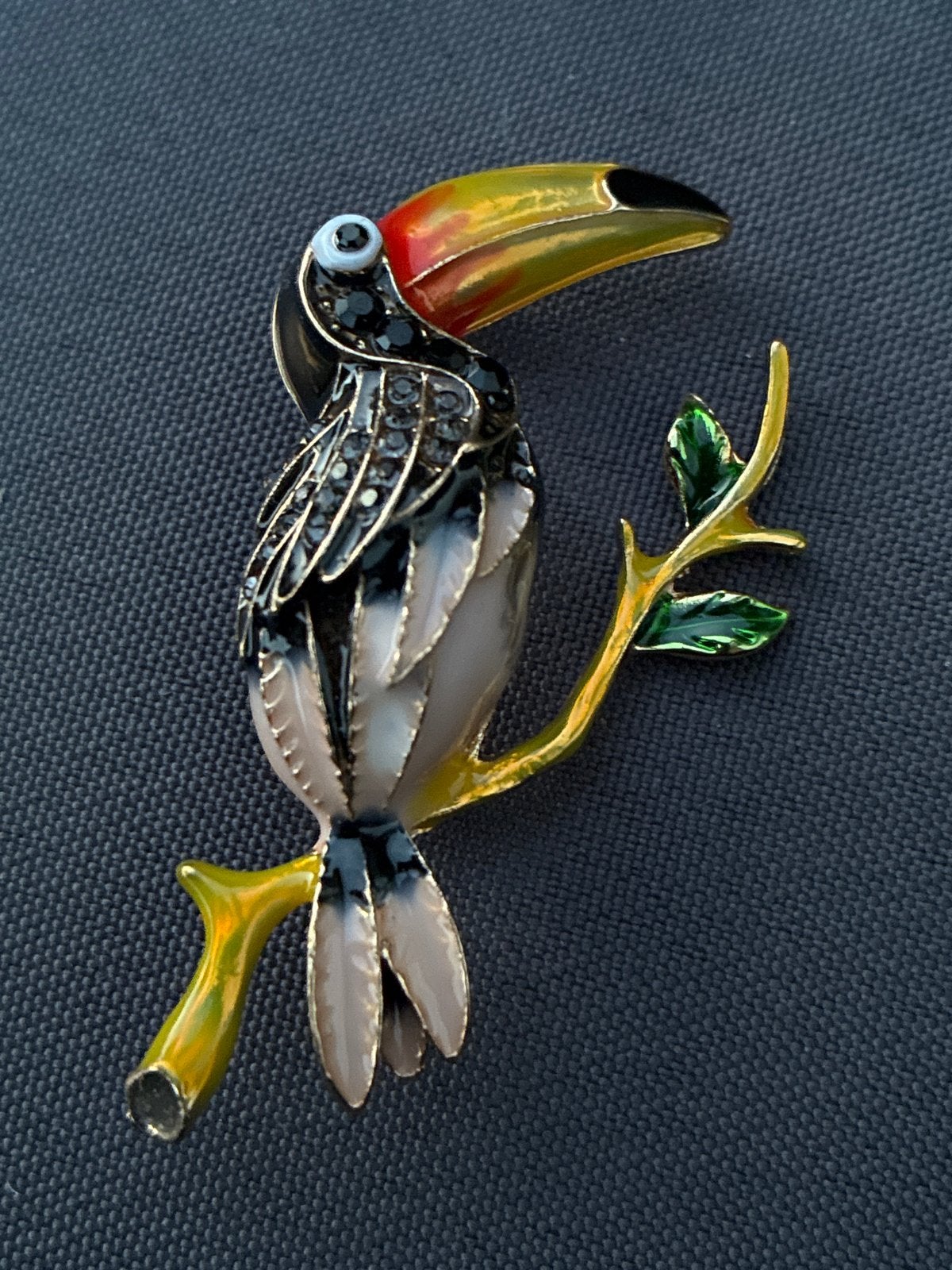 Kleurrijke Toekan Broche met Strass en Emaille, Overige materialen, 4 tot 7 cm, Overige kleuren, Nieuw