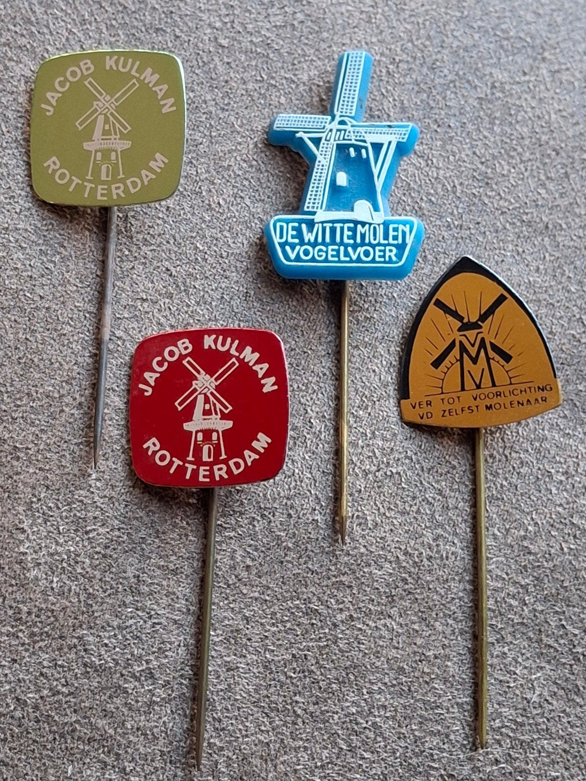 Speldjes afb. Molen, Verzamelen, Speldjes, Pins en Buttons, Ophalen of Verzenden, Gebruikt