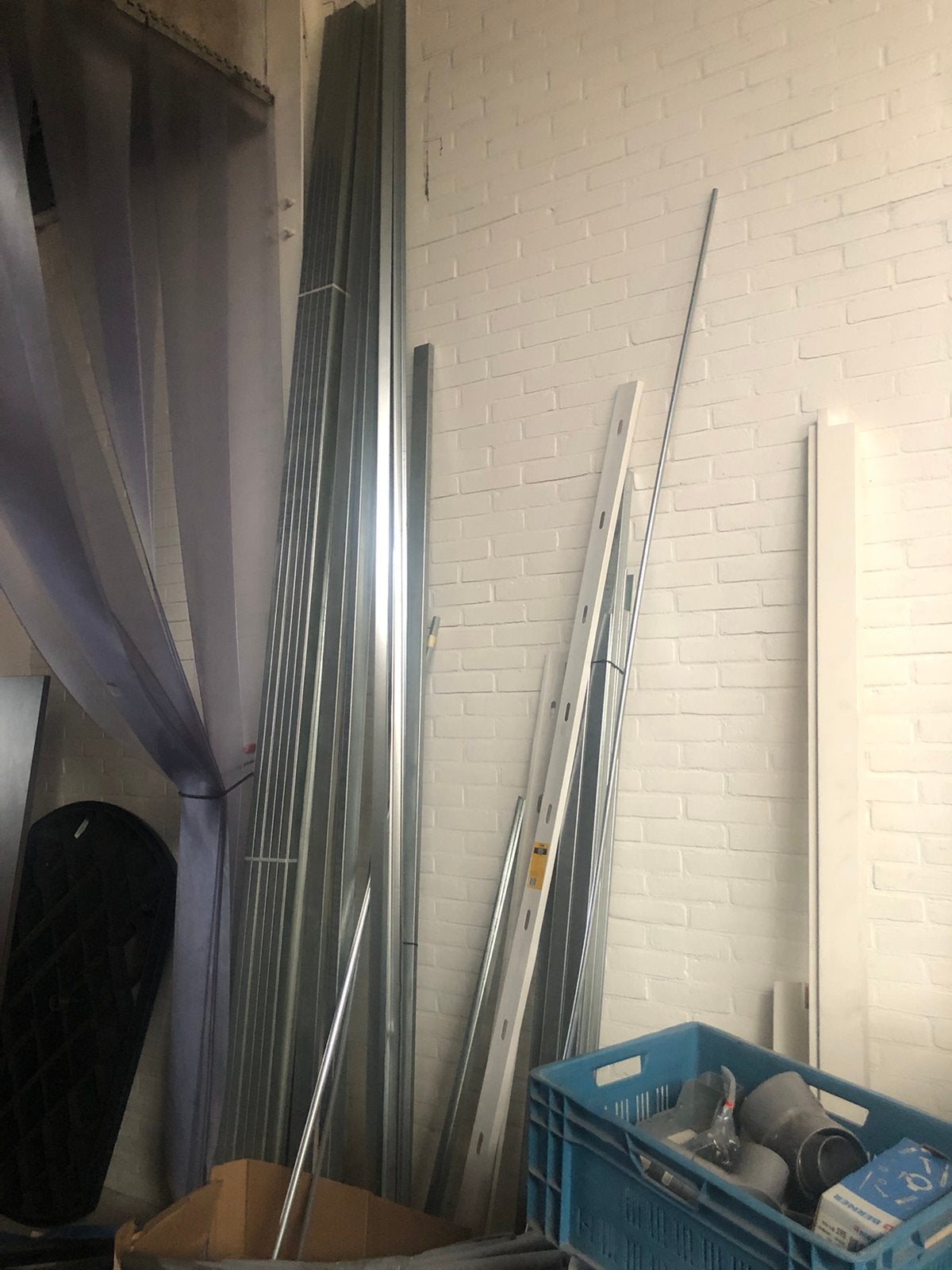 Metalstud diverse, Ophalen, Zo goed als nieuw