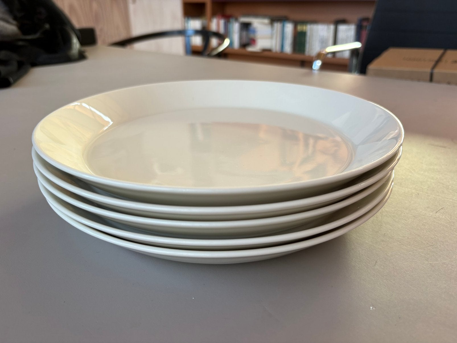 5x Iittala Teema dinerbord Ø26cm wit, Gebruikt, Ophalen of Verzenden, Bord(en), Overige stijlen
