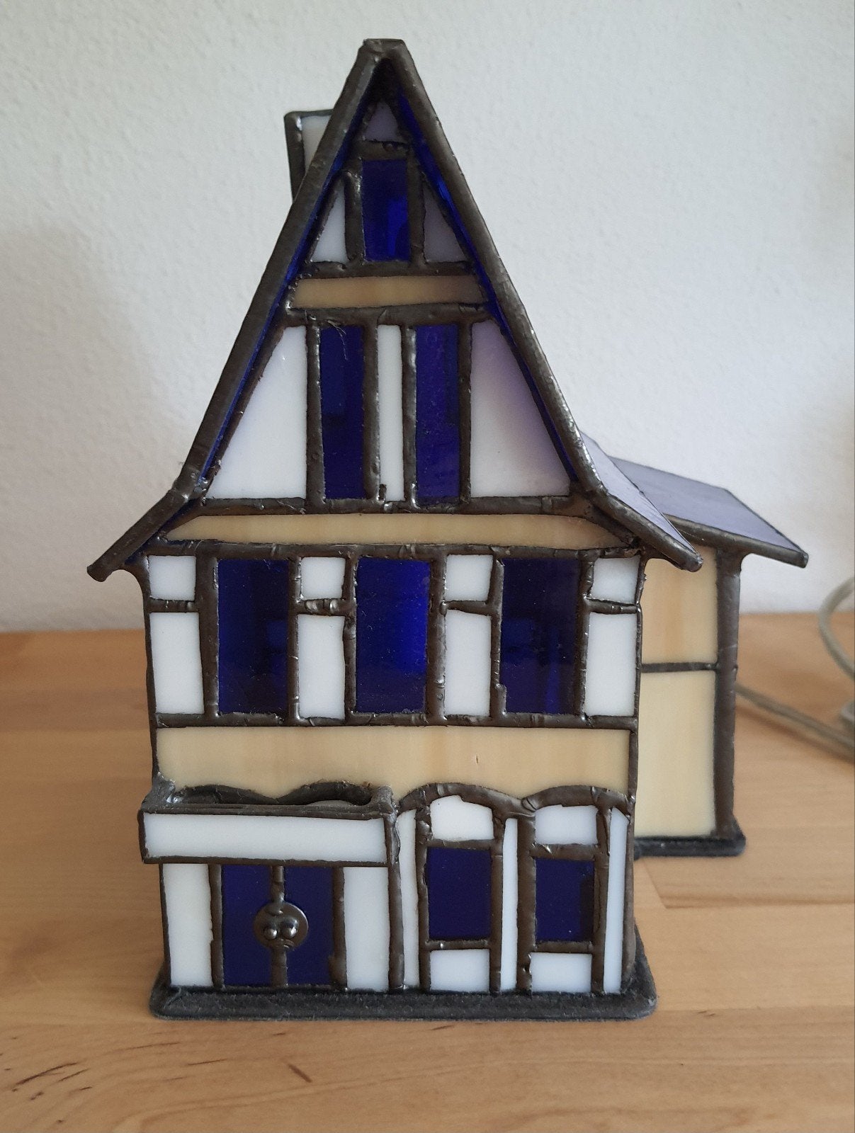 Vintage tiffany stijl huisje lamp - Blauw wit en geel glas, Ophalen of Verzenden, Zo goed als nieuw, Tiffany, Art Deco, Ambachtelijk