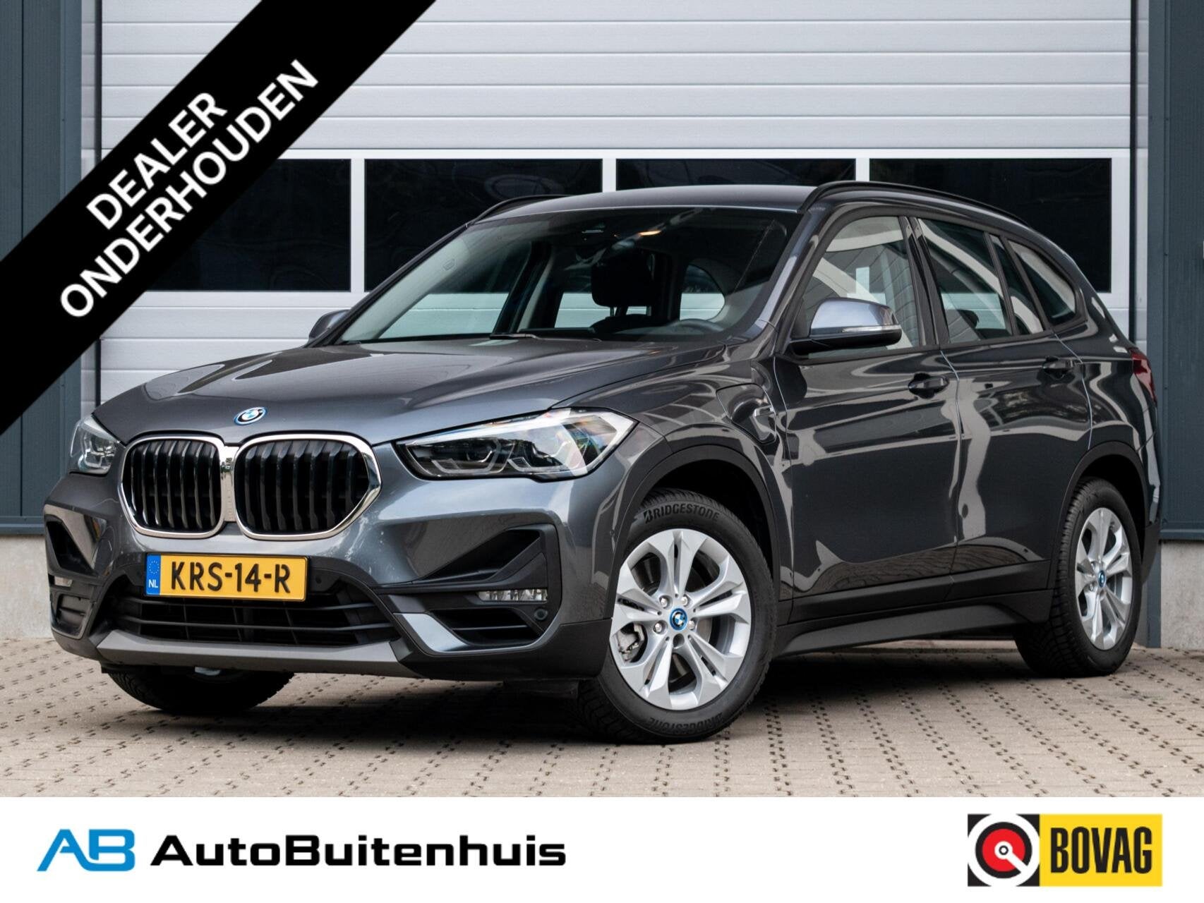 BMW X1 xDrive25e High Executive|1e EIGENAAR|ELEK.KLEP|TREKHA, Auto's, BMW, Gebruikt, 750 kg, Met garantie (alle), Automatische klimaatregeling