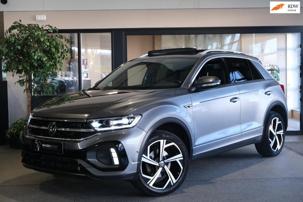 Volkswagen T-Roc 1.5 TSI R-Line 150PK Dsg Pano Navi Virtual, Auto's, Volkswagen, Bedrijf, Te koop, T-Roc, ABS, Achteruitrijcamera