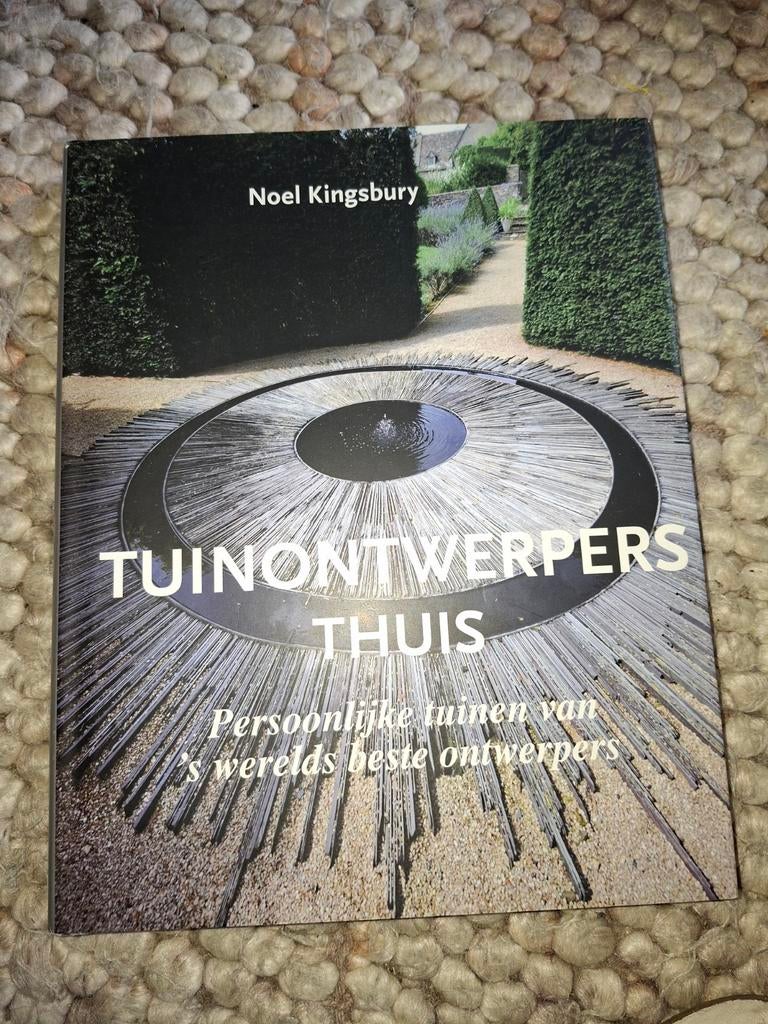 Tuinontwerpers Thuis - Noel Kingsbury, Ophalen of Verzenden, Tuinieren en Tuinplanten