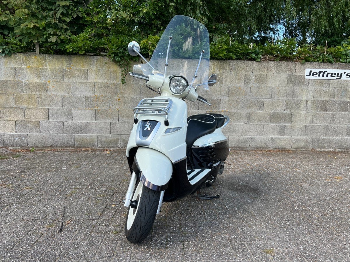 Peugeot Django 1-cilinder, 4-takt, luchtgekoeld zwart-wit, Fietsen en Brommers, Ophalen, Gebruikt, Overige modellen, -