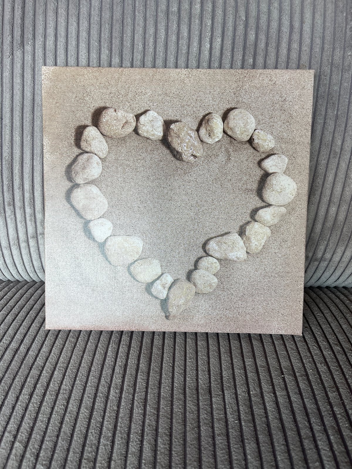 Canvas schilderij met hart van stenen, Minder dan 50 cm, Gebruikt, Ophalen of Verzenden, Schilderij