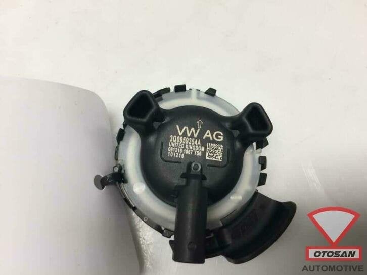 vw passat b8 2017 vag crashsensor deur portier 3q0959354a, Auto-onderdelen, Gebruikt, Volkswagen, Volkswagen AG, Berliner Ring 2
38440  Wolfsburg, DE