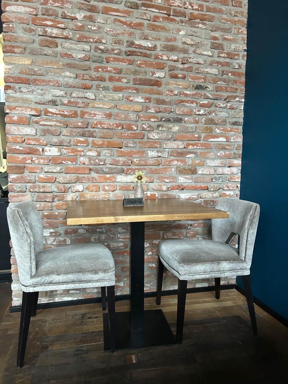 Horeca meubilair: 10 stoelen, 13 tafels, losse onderdelen, Ophalen, Gebruikt