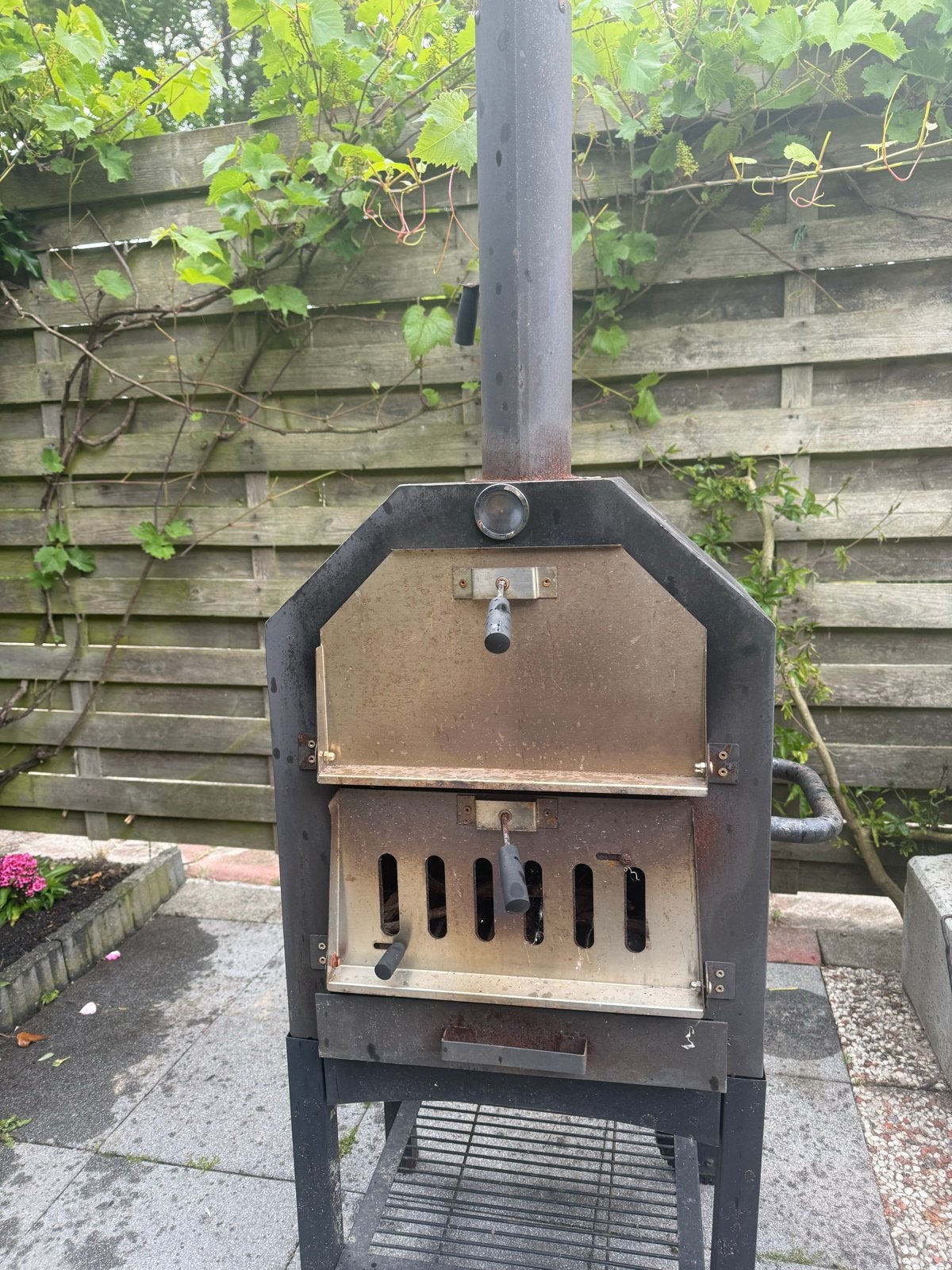 Barbeque, Ophalen, Gebruikt