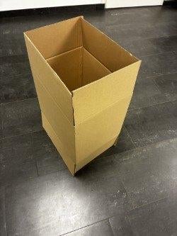 Kartonnen dozen - prijs onderhandelbaar, Doe-het-zelf en Verbouw, Kratten en Dozen, Doos, 100 cm of meer, Opvouwbaar, 60 cm of meer