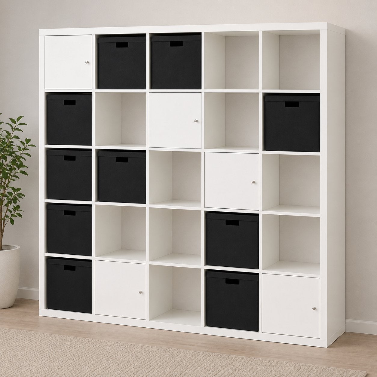 IKEA KALLAX Open Kast Wit met Zwarte en Witte Deurtjes, Ophalen, 150 tot 200 cm, Zo goed als nieuw, Minder dan 100 cm
