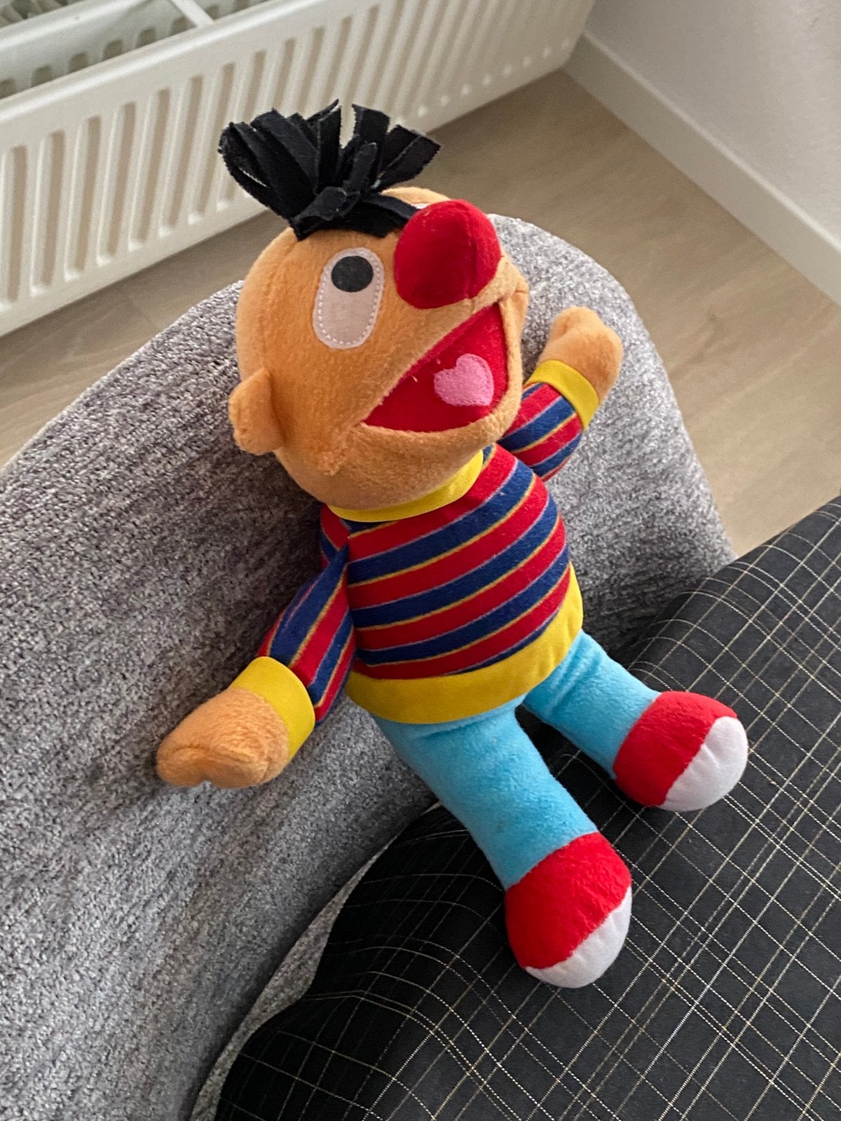 Ernie knuffel van 30 cm, Ophalen of Verzenden, Zo goed als nieuw