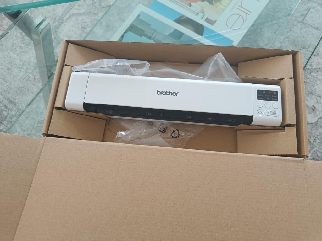 Brother DS-940DW Mobiele Documentscanner, Ophalen, MacOS, Nieuw, Ingebouwde Wi-Fi