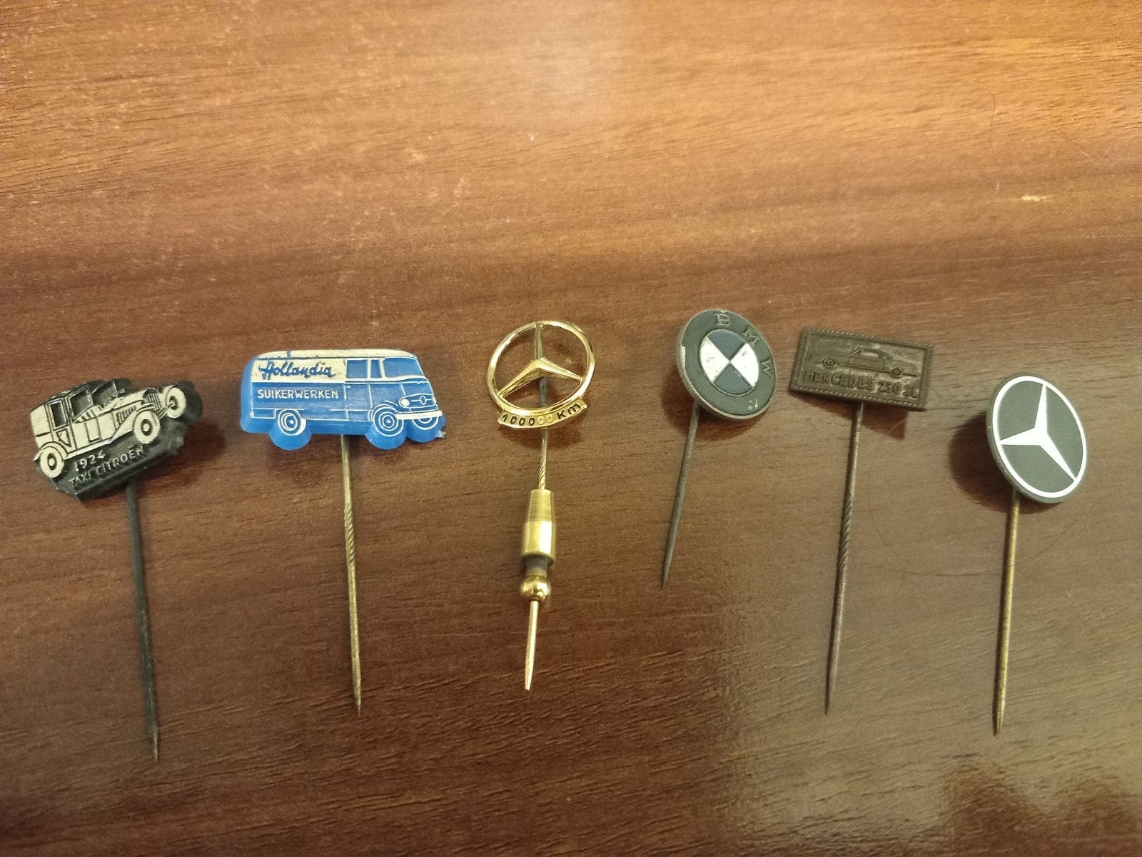 Verzameling van 6 vintage reversspeldjes met automotieven, Verzamelen, Ophalen of Verzenden, Gebruikt, Transport